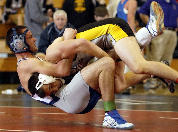 js021409MACDistrictWrestling